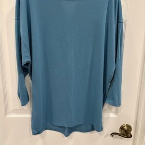 Final price drop. Athleta Top